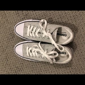 Grey low converse sneakers
